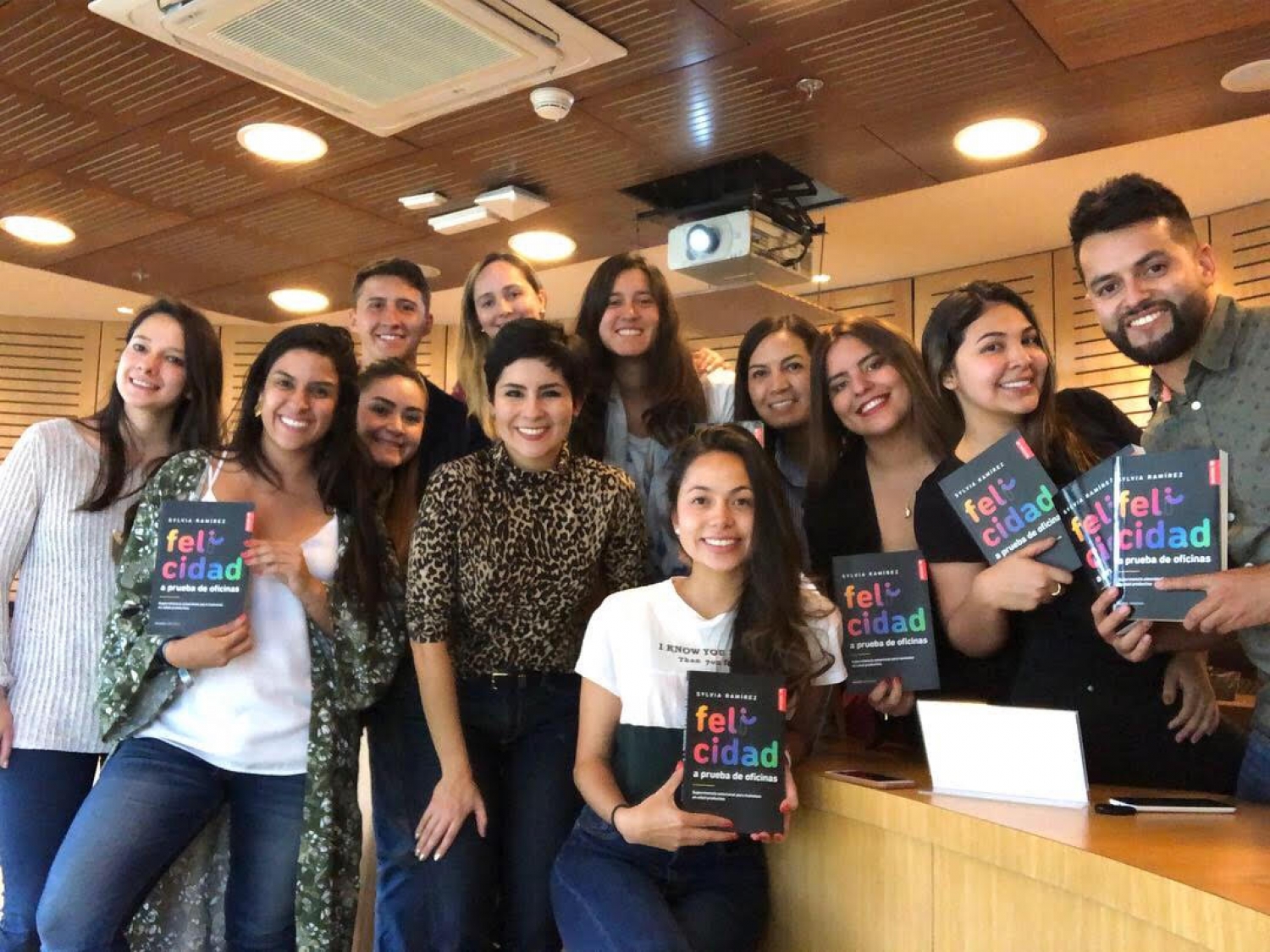 “Ser feliz es posible” – ensayo de Diana Botero para la clase “Felicidad a prueba de oficinas”, Universidad del Rosario, GSB